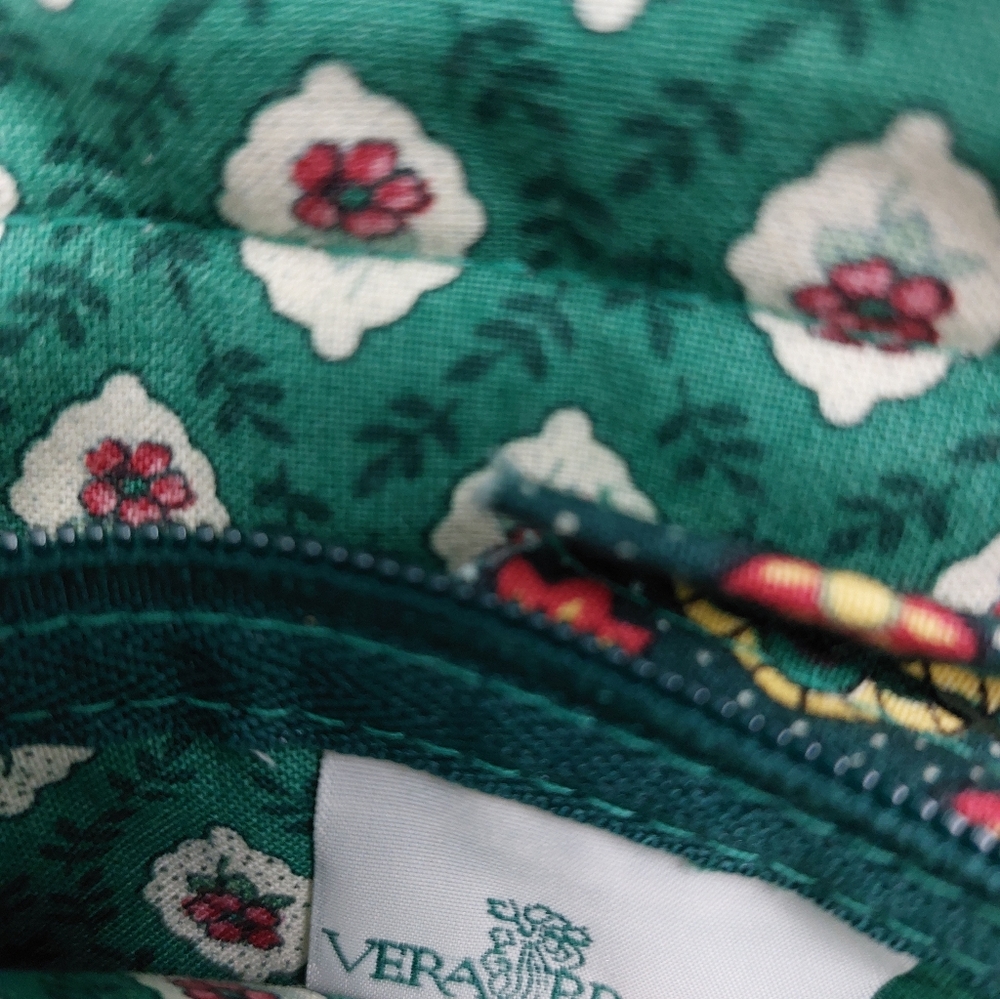 Vera Bradley Vintage Villager & Strap Wallet Greenfields NWT - Picture 13 of 13
